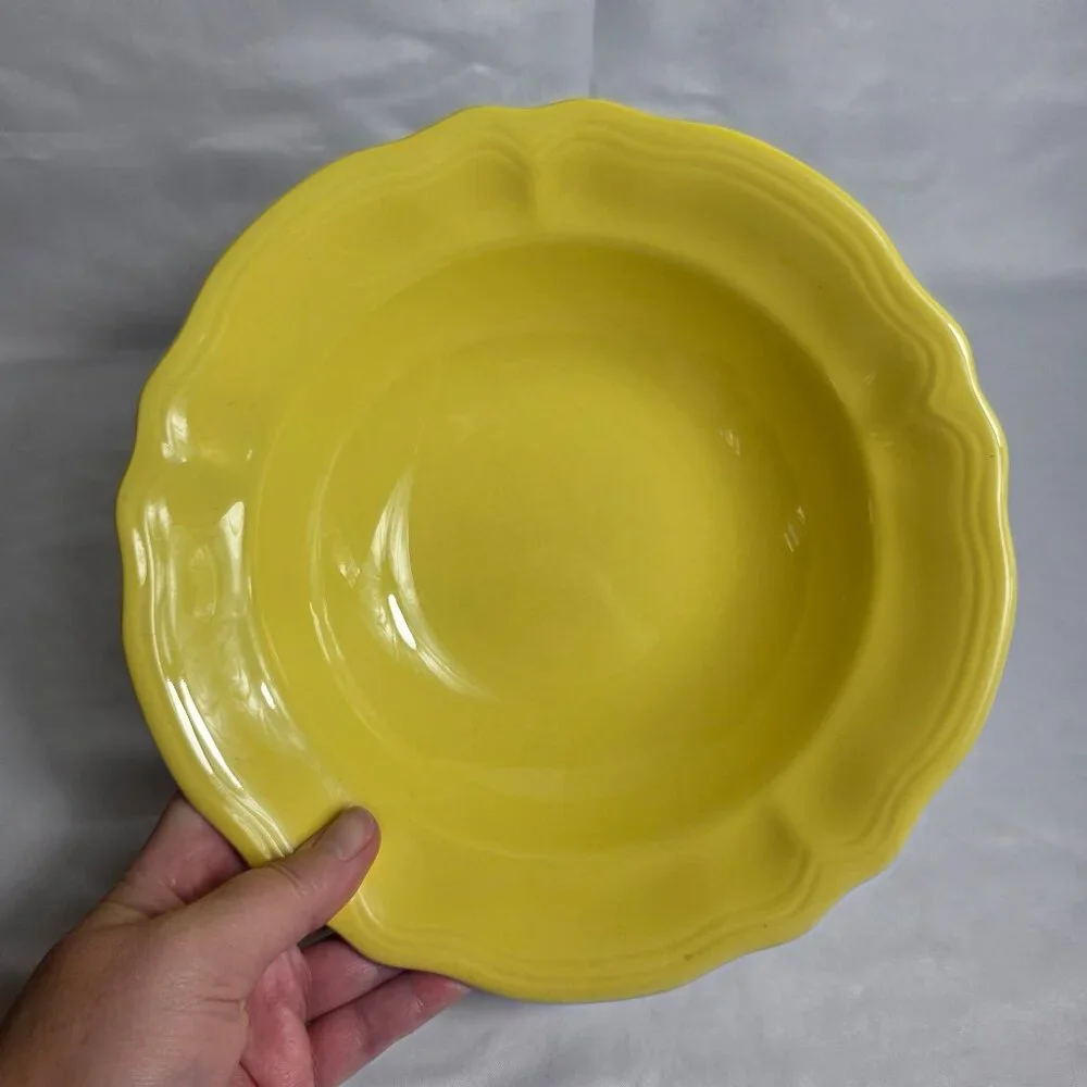 ONE Federalist by Sears Buttercup Serving Bowl Yellow with Scalloped Edge 9 Inch